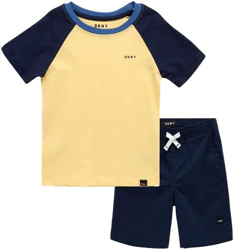 DKNY Erkek Bebek Şort Takımı - Kısa Kollu Tişört ve Şort Playwear Seti (Bebek / Yürümeye Başlayan Çocuk)