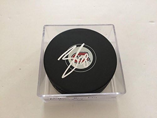 Nathan Beaulieu İmzalı Hokey Diski Montreal Canadiens İmzalı a-İmzalı NHL Diskleri